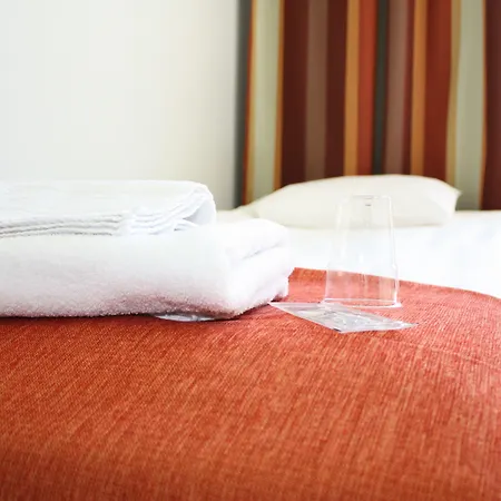 Summer Vuorilinna فندق 2*