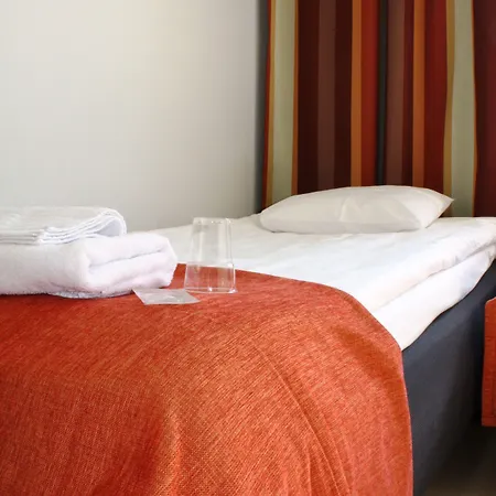 Summer Vuorilinna 2* سافونلينّا