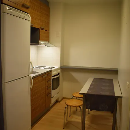 Summer Vuorilinna سافونلينّا