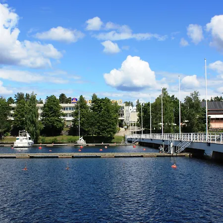 Summer Vuorilinna Hotel 2*
