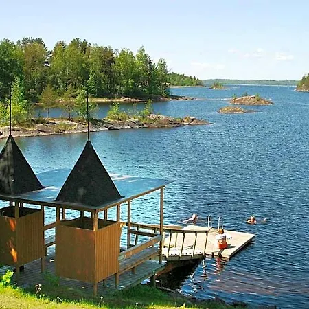 Summer Vuorilinna Hotell 2*
